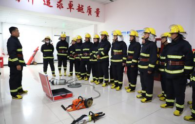宝泰隆公司开展消防安全技能培训